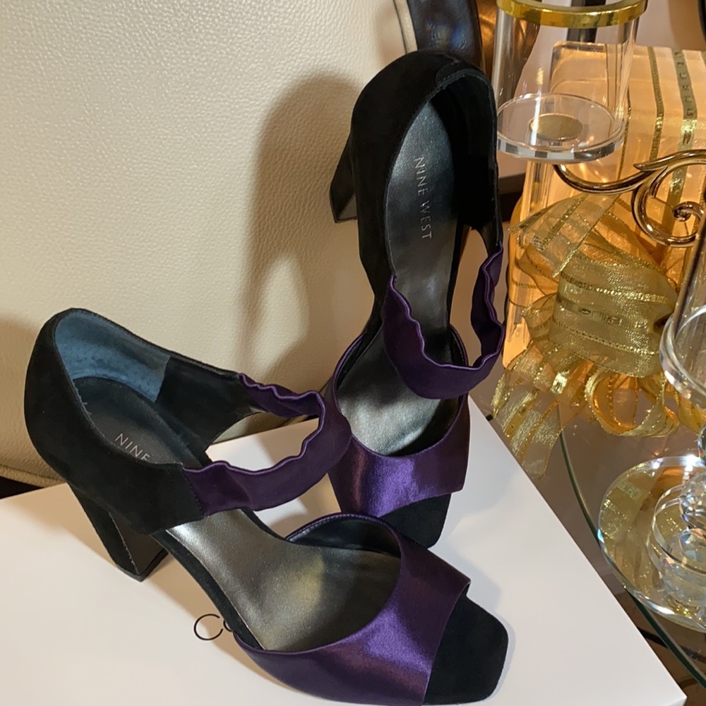 Nine West New.